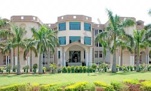 Modern Vidya Niketan, Aravali Hills, Faridabad School Building 1