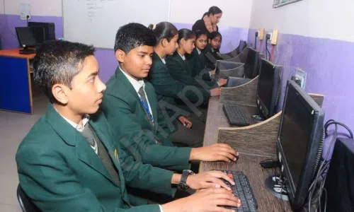 Modish Public School, Hathin, Faridabad Computer Lab