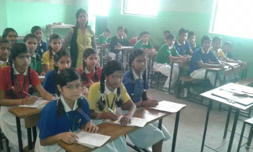 New Green Hill Convent School, Agwanpur, Faridabad Classroom