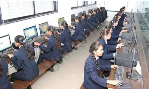 Prince Senior Secondary School, Nit, Faridabad Computer Lab