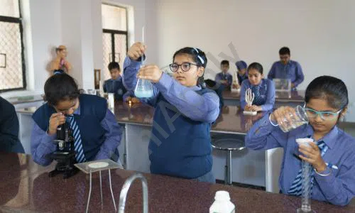 The Modern School, Sector 85, Faridabad Science Lab