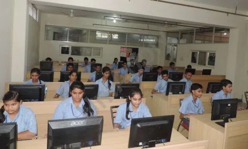 Surajkund International School, Surajkund, Faridabad Computer Lab
