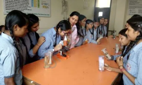 V.M. Senior Secondary School, Jawahar Colony, Faridabad Science Lab