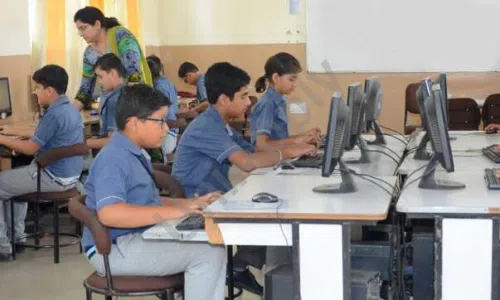 Vidya Niketan School, Nit, Faridabad Computer Lab