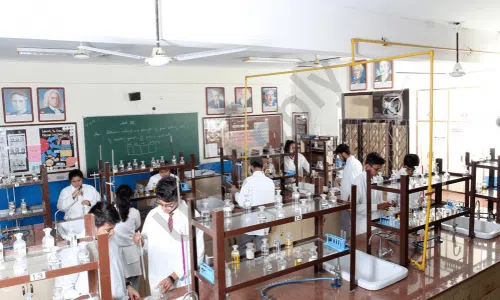 Amity International School, Sector 43, Gurugram Science Lab 1