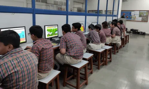 DAV Public School, Sector 10 A, Gurugram Computer Lab