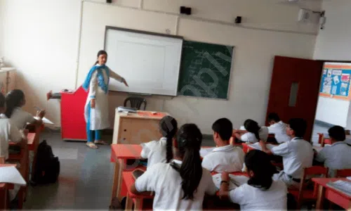 Delhi Public School, Dlf City Phase 2, Gurugram Smart Classes