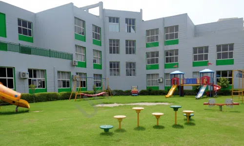 Delhi Public School, Dlf City Phase 2, Gurugram School Building