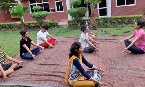 Gyan Devi Montessori School, Sector 9, Gurugram Yoga