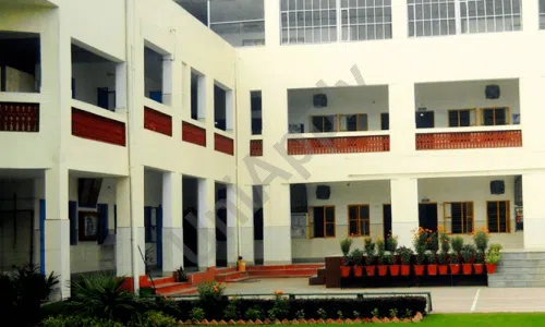 Gyan Devi Public School, Sector 17, Gurugram School Building