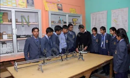Himgiri Public School, Sector 10 A, Gurugram Science Lab