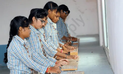Hindu Rao Senior Secondary School, Mushedpur, Farrukh Nagar, Gurugram Science Lab 1