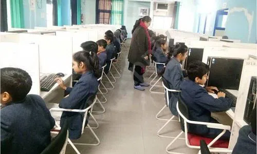 CD International School, Bhondsi, Gurugram Computer Lab
