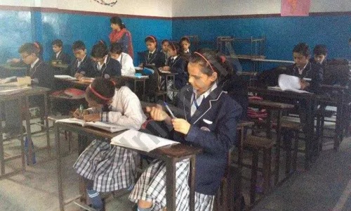 Nav Jyoti High School, Pritam Colony, Bahadurgarh Classroom