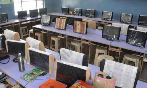 S.R. Century Public School, Dalbir Nagar, Bahadurgarh Computer Lab