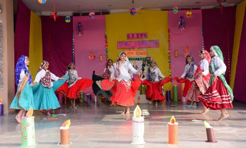 Shri Rama Bharti Public School, Sainik Nagar, Bahadurgarh Art and Craft 2