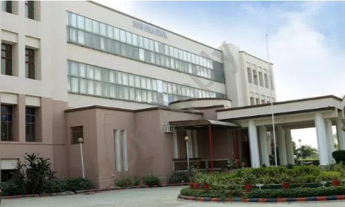 Campus Banner