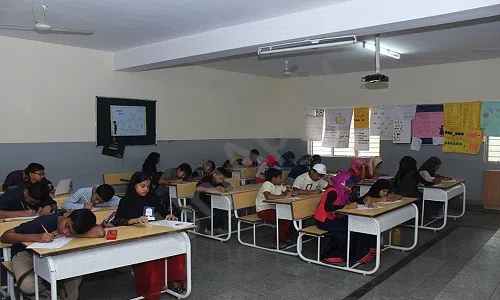 Hira Moral School, Sulthangunta, Shivajinagar, Bangalore Classroom 1