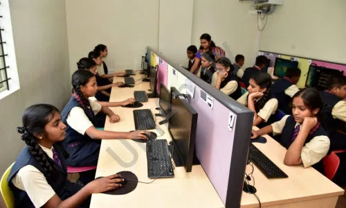 Nalanda English School, Phase 2, Jp Nagar, Bangalore Computer Lab
