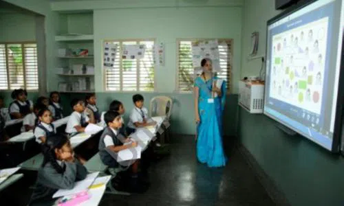 Auden Public School, Girinagar, Bangalore Smart Classes