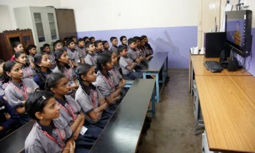Sree Saraswathi Vidya Mandira, Gavipuram Extension, Banashankari, Bangalore Smart Classes