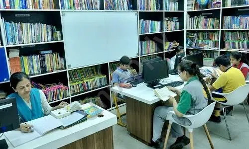 Billabong High International School, Santacruz West, Mumbai Library/Reading Room