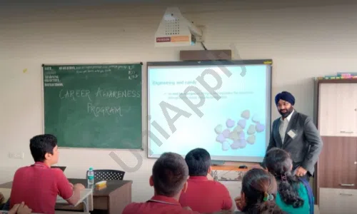 Bombay Cambridge International School, Chakala, Andheri East, Mumbai Smart Classes