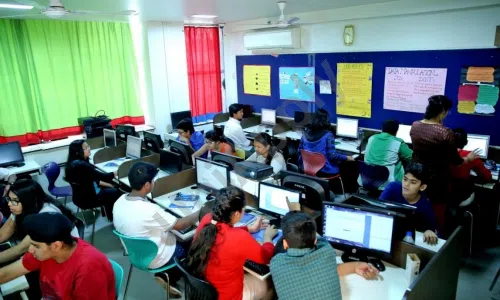 CP Goenka International School, Oshiwara, Jogeshwari West, Mumbai Computer Lab 1