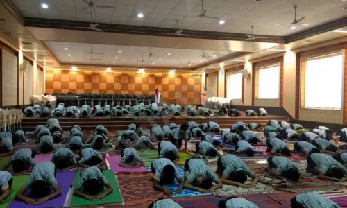Chandaramji High School, Ambewadi, Girgaon, Mumbai Yoga