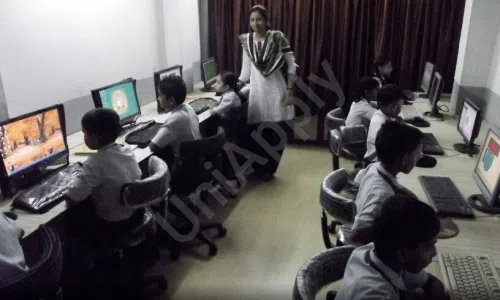 Enfant India English School And Burlington Junior College, Shivaji Nagar, Govandi West, Mumbai Computer Lab