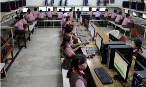 Fatima High School, Vidya Vihar West, Mumbai Computer Lab