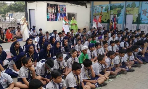 Guru Gobind Singh English High School And Junior College, Tagore Nagar, Vikhroli East, Mumbai Classroom