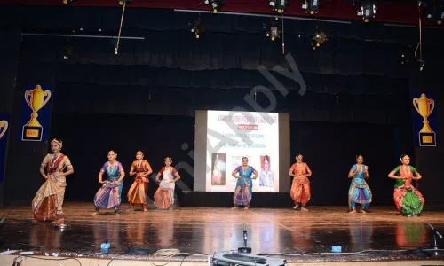 Kapol Vidyanidhi International School, Mahavir Nagar, Kandivali West, Mumbai Dance 1