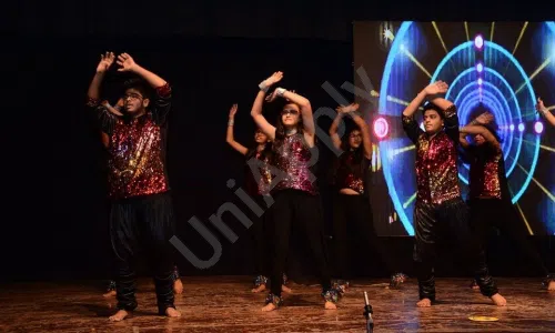 Kapol Vidyanidhi International School, Mahavir Nagar, Kandivali West, Mumbai Dance