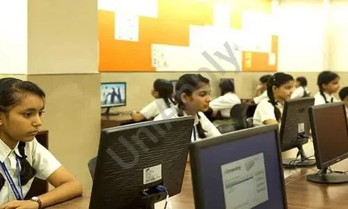 Kudilal Govindram Seksaria English School, Malad West, Mumbai Computer Lab