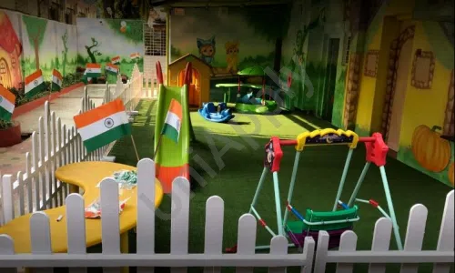Little Feet Playgroup and Nursery, Andheri East, Mumbai Playground 3