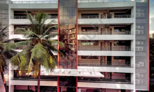 Lords Universal Junior College Of Commerce And Science, Goregaon West, Mumbai Science Lab 1