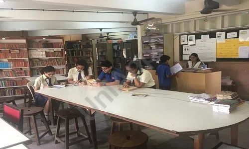 Maneckji Cooper Education Trust School, Mangelwadi, Juhu, Mumbai Library/Reading Room 1