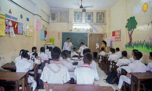 Marwari Vidyalaya High School, Opera House, Girgaon, Mumbai Classroom