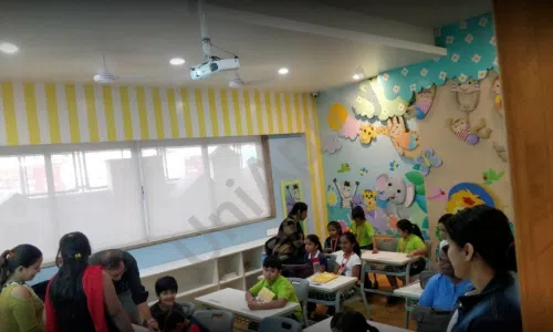 OES International School, Adarsh Nagar, Andheri West, Mumbai Classroom