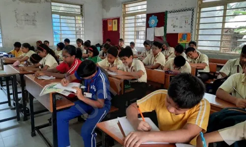 Parle Tilak Vidyalaya ICSE School, Navpada, Vile Parle East, Mumbai Classroom