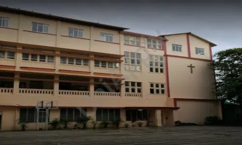 Queen Mary School, Grant Road East, Mumbai School Building