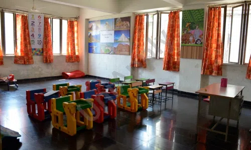 Raigad Military School, Oshiwara, Jogeshwari West, Mumbai Classroom 1