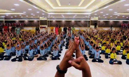 Sanjeevani World School, Vaishali Nagar, Dahisar East, Mumbai Yoga