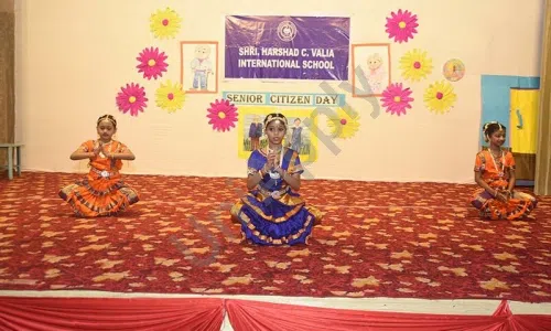 Shri Harshad C. Valia International School, D.N.Nagar, Andheri West, Mumbai Dance