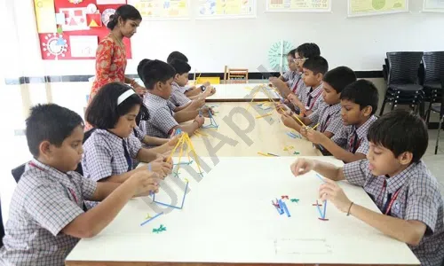 Shri Harshad C. Valia International School, D.N.Nagar, Andheri West, Mumbai Classroom 3