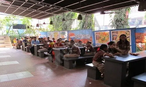 Shri T P Bhatia College of Science, Kandivali West, Mumbai Cafeteria/Canteen