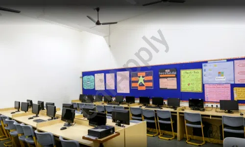 VIBGYOR High School, Dindoshi, Malad East, Mumbai Computer Lab
