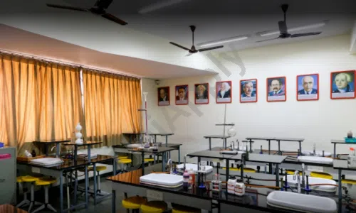 VIBGYOR High School, Dindoshi, Malad East, Mumbai Science Lab 1