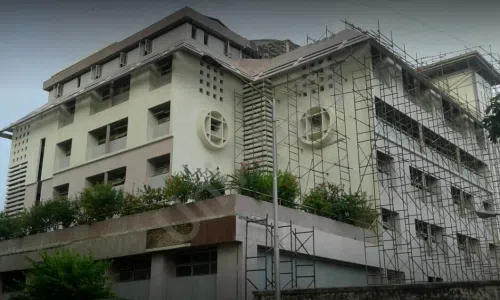 Vasudev C. Wadhwa Arya Vidya Mandir, Bandra East, Mumbai School Building